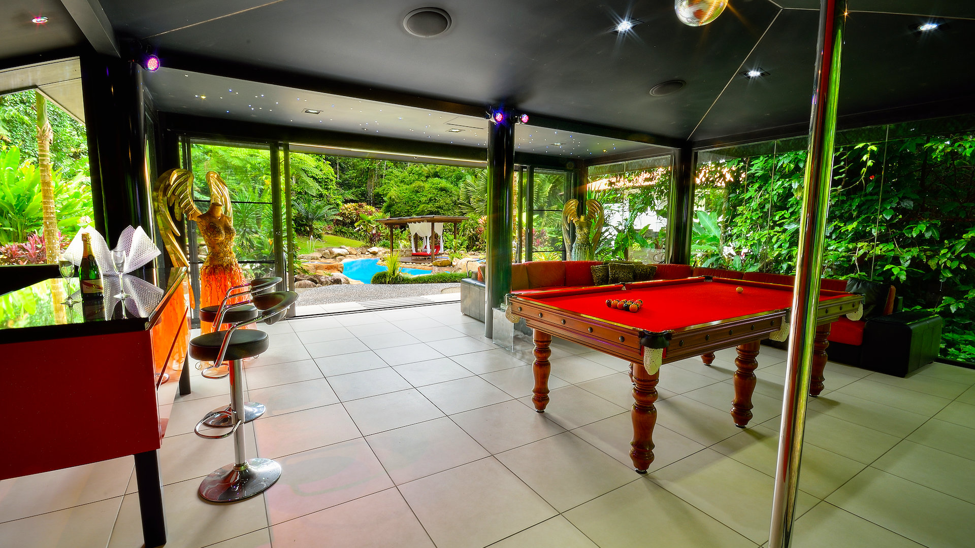 Misty Mountains Rainforest Retreat